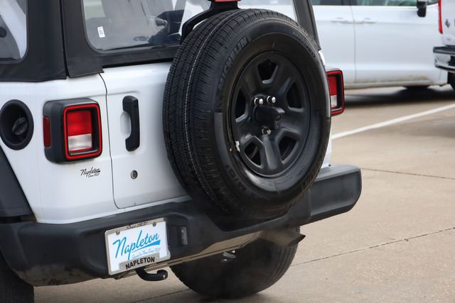 Used 2023 Jeep Wrangler Sport image 7