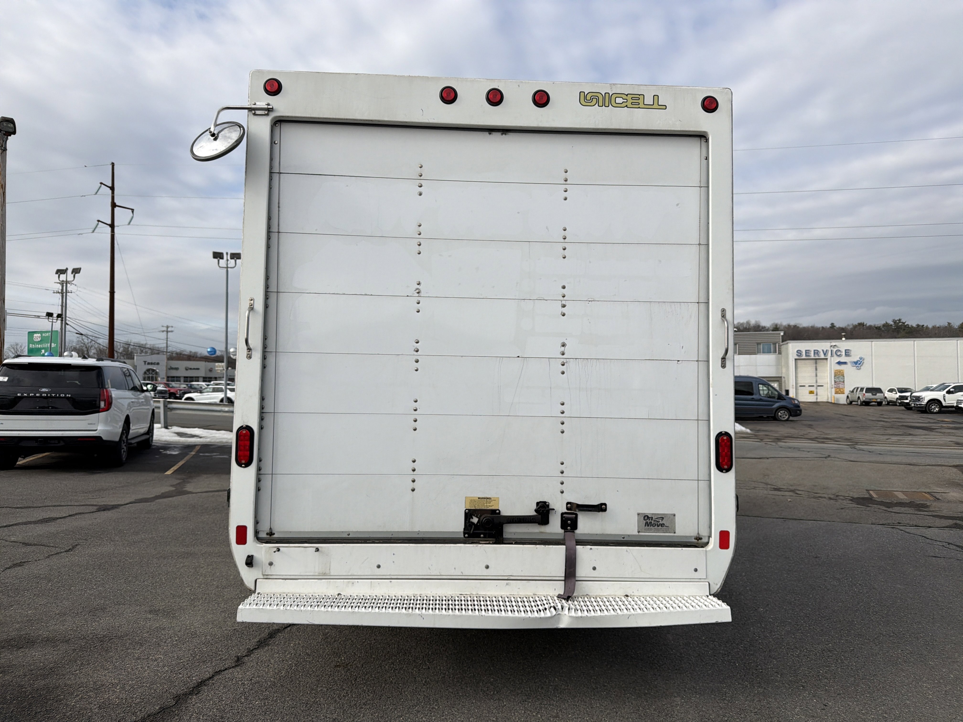 Used 2019 Ford E-350 and Econoline 350 Super Duty image 7