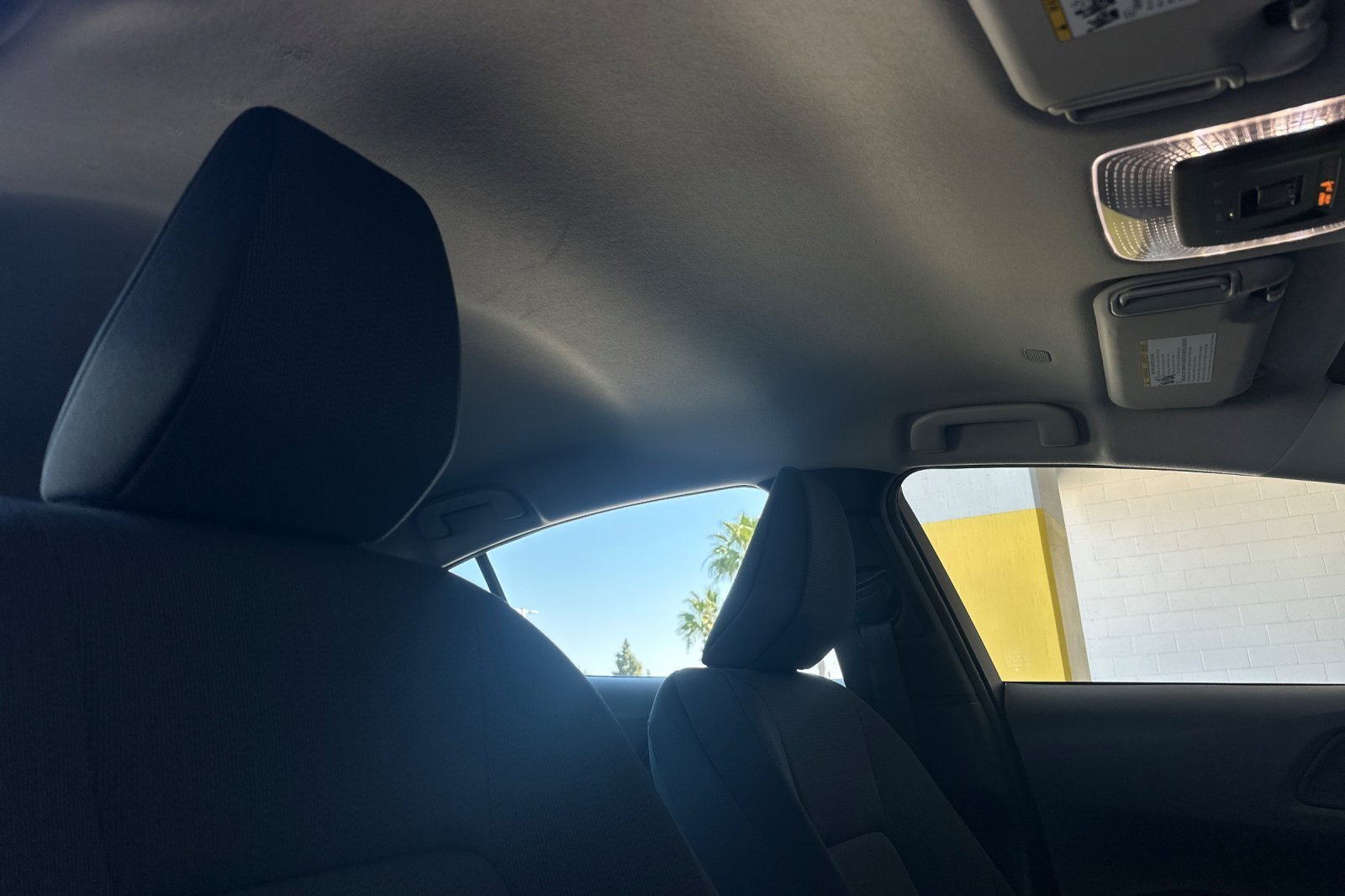 Certified 2023 Toyota Prius LE FWD image 15