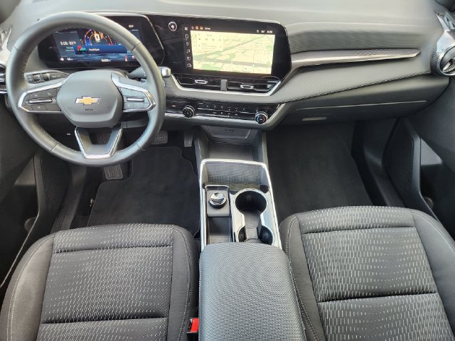 Used 2026 Chevrolet Equinox LT FWD image 27