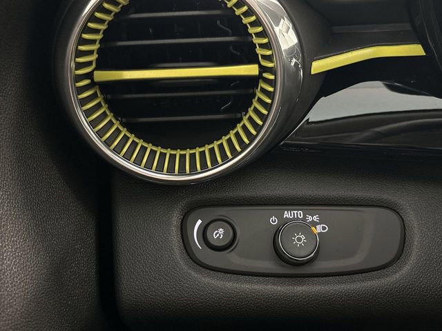 New 2026 Chevrolet Trax ACTIV w/ Sunroof Package image 44