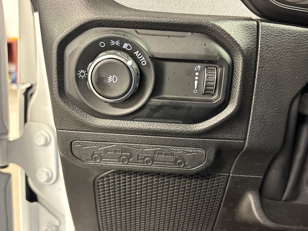 Used 2024 Jeep Wrangler Sport S image 29