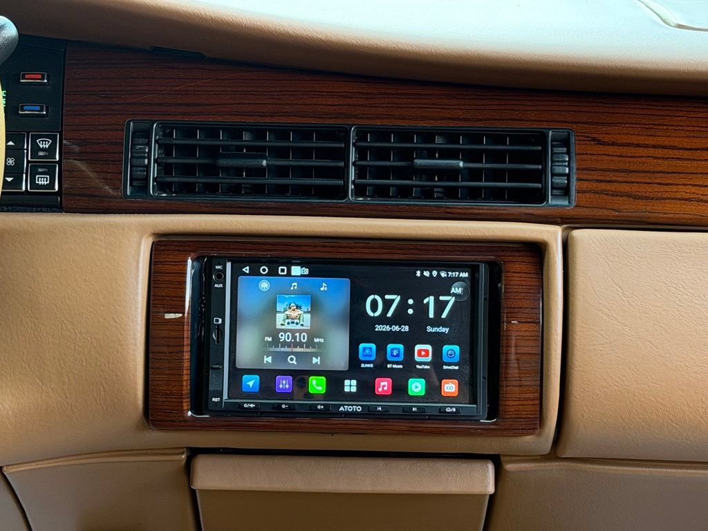 Used 1994 Cadillac De Ville Concours FWD image 46
