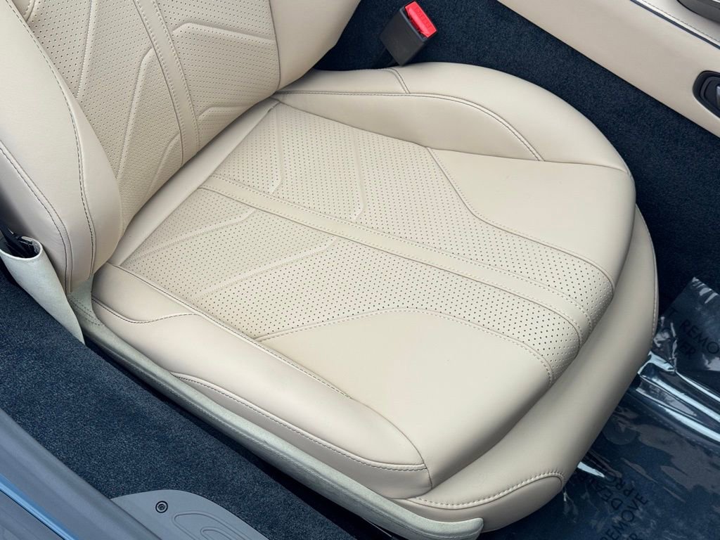 New 2026 Aston Martin V8 Vantage Roadster image 26