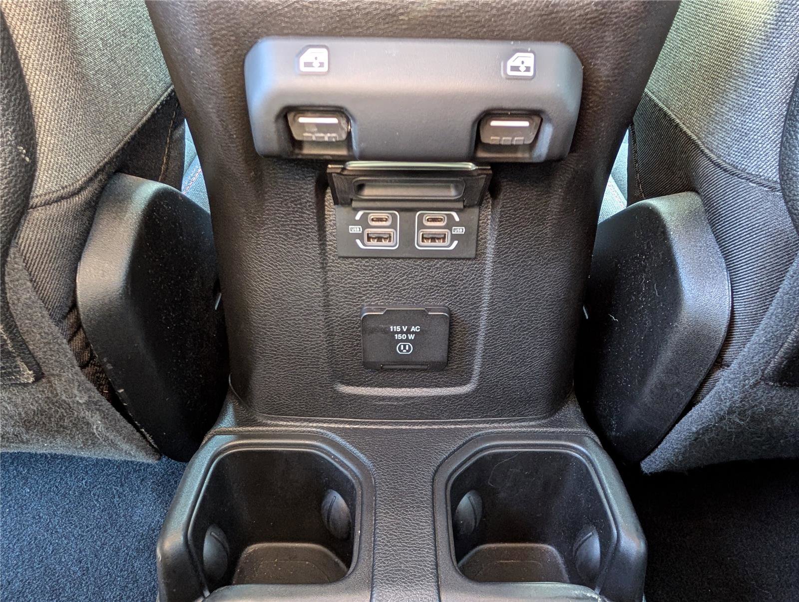 Used 2024 Jeep Wrangler Unlimited Rubicon AWD/4WD image 17