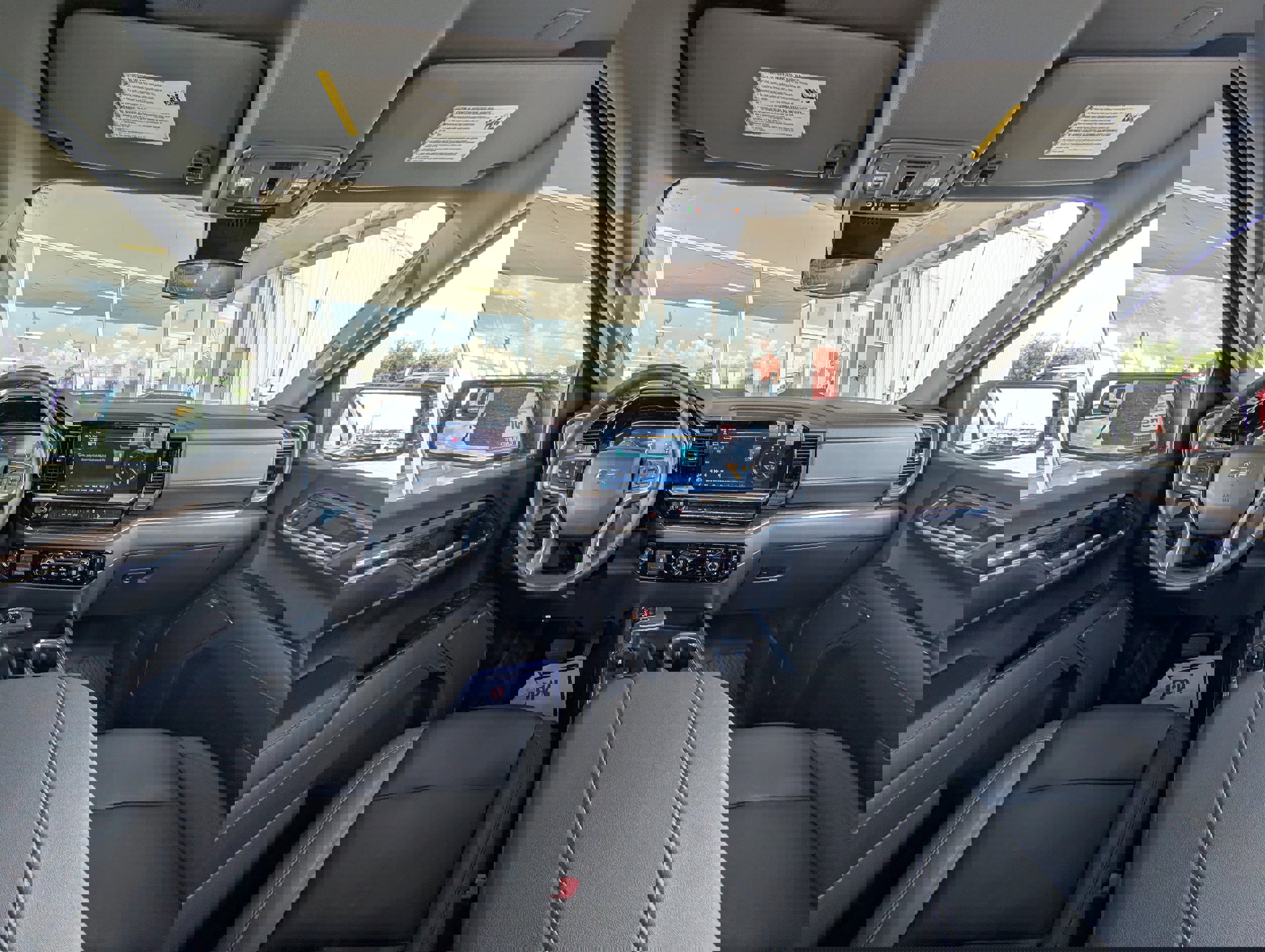 Used 2024 Chevrolet Silverado 1500 LT Trail Boss w/ Convenience Package II image 12