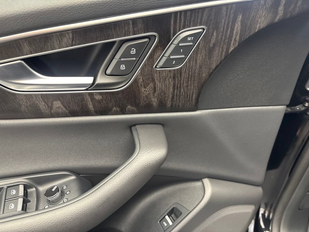 Used 2023 Audi Q8 Premium w/ Convenience Package AWD/4WD image 6