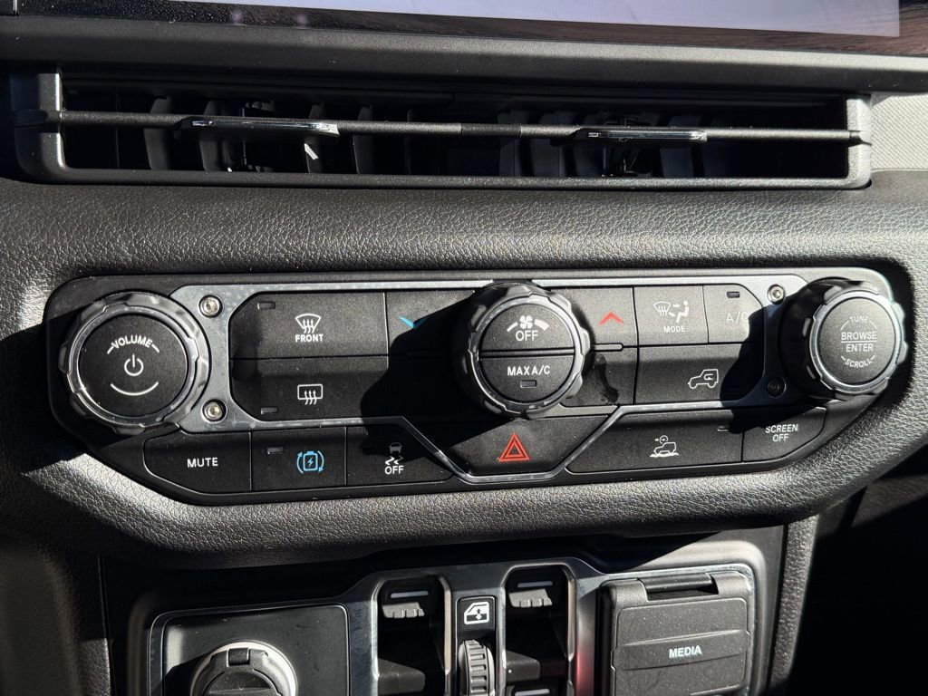 Used 2025 Jeep Wrangler Unlimited Sport S 4xe image 25