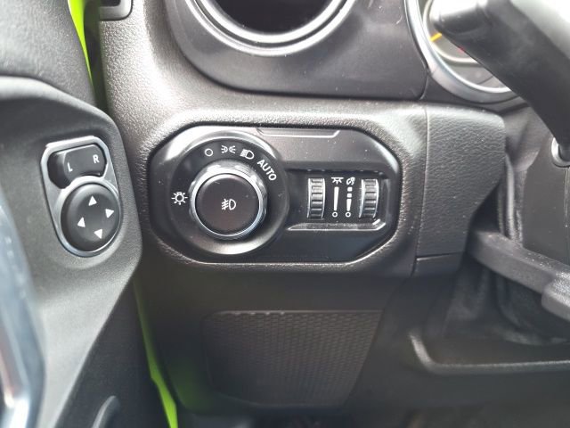 Used 2021 Jeep Wrangler Unlimited Sport image 16