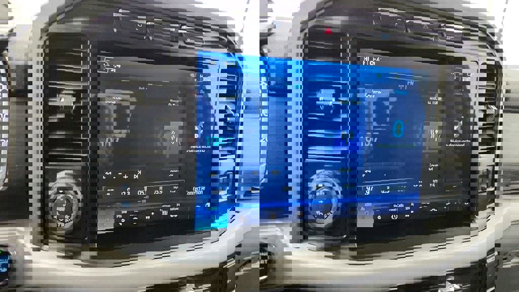 Used 2022 Ford F150 XLT w/ Equipment Group 302A High image 18