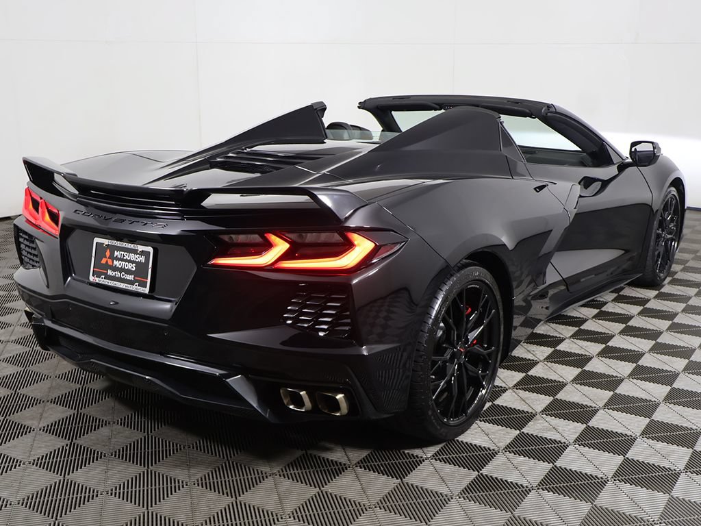 Used 2024 Chevrolet Corvette Stingray Convertible w/ Z51 Performance Package RWD image 10