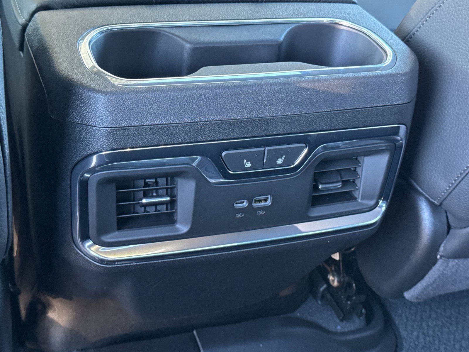 New 2026 GMC Sierra 1500 Denali w/ Denali Reserve Package image 13