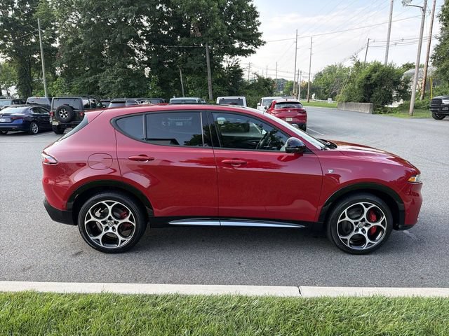 Used 2024 Alfa Romeo Tonale Ti AWD/4WD image 9