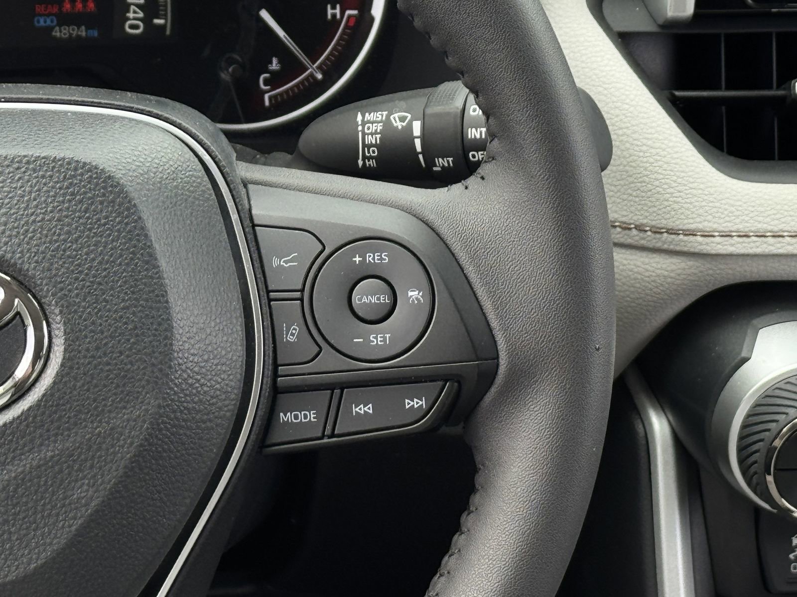 Used 2025 Toyota RAV4 XLE Premium image 16