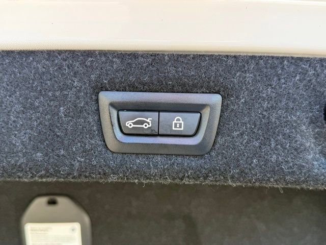 Certified 2023 BMW 530e w/ Convenience Package image 16