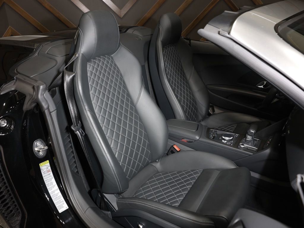 Used 2023 Audi R8 V10 performance w/ Carbon Exterior Package image 27