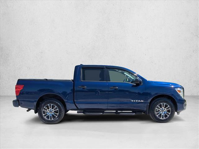 Used 2024 Nissan Titan SV w/ SV Convenience Package AWD/4WD image 4