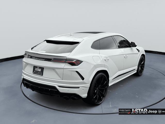 Used 2022 Lamborghini Urus image 4