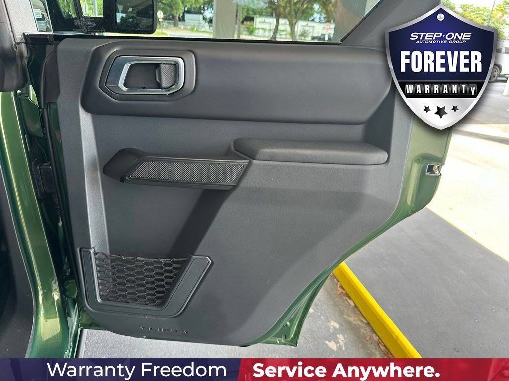 Used 2025 Ford Bronco Badlands AWD/4WD image 32
