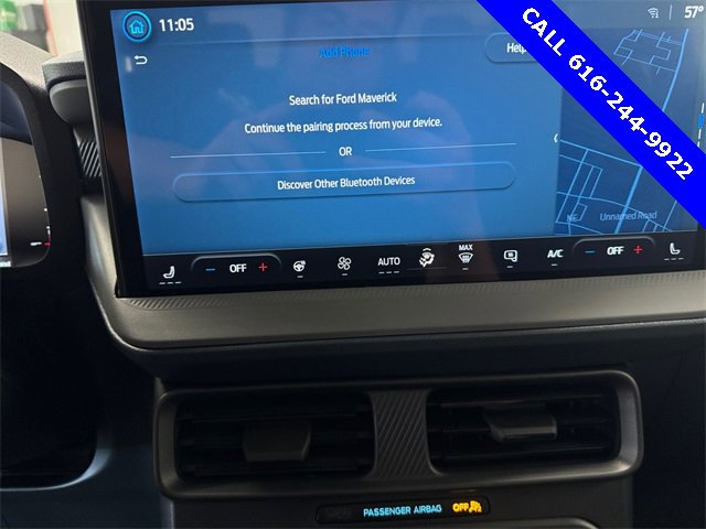 New 2025 Ford Maverick Lariat w/ Black Appearance Package image 17