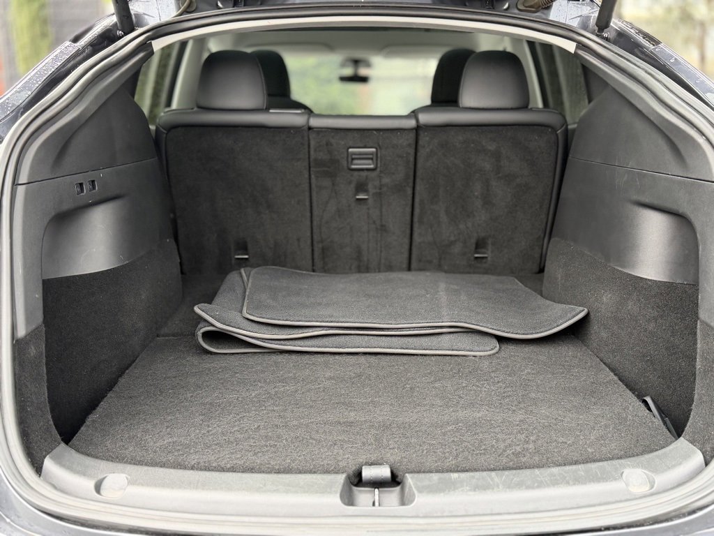 Used 2020 Tesla Model Y Long Range image 18