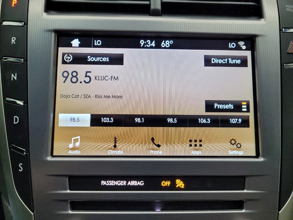 Used 2017 Lincoln MKZ Premiere AWD/4WD image 25