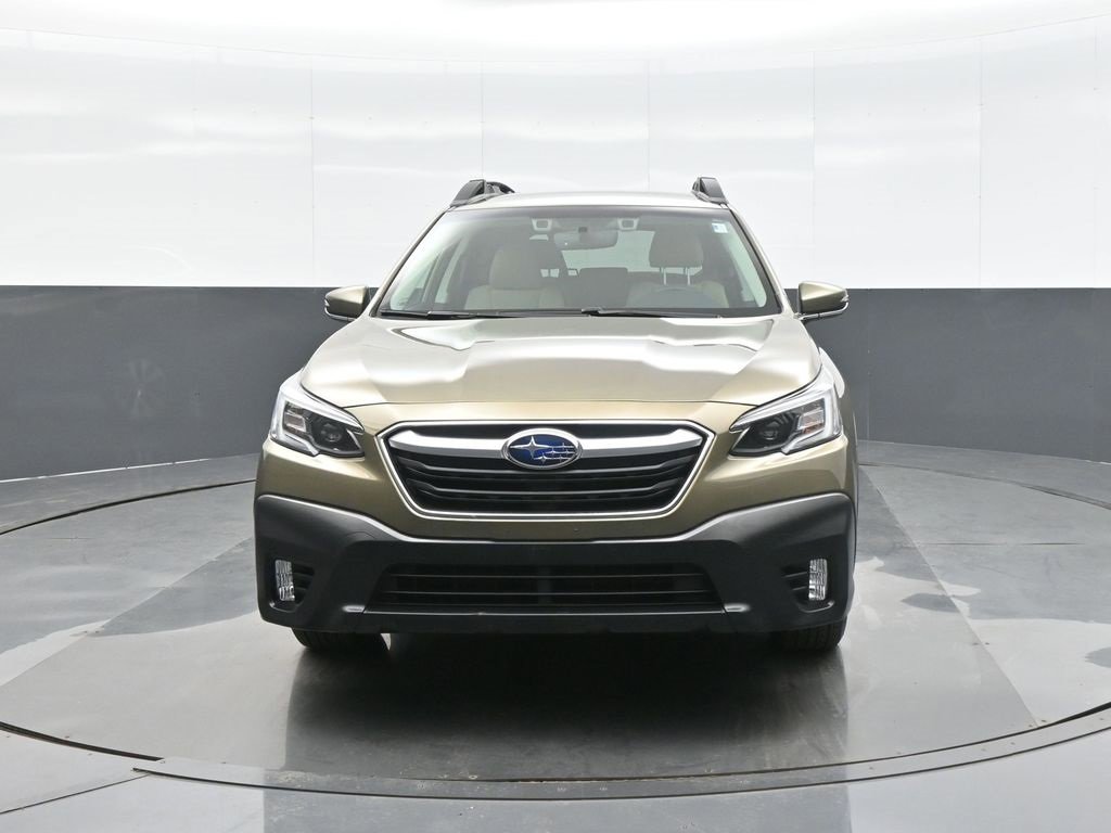 Used 2020 Subaru Outback Premium image 2