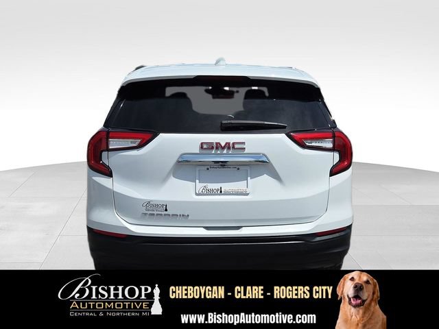 Used 2024 GMC Terrain SLE w/ LPO, Floor Liner Package FWD image 41