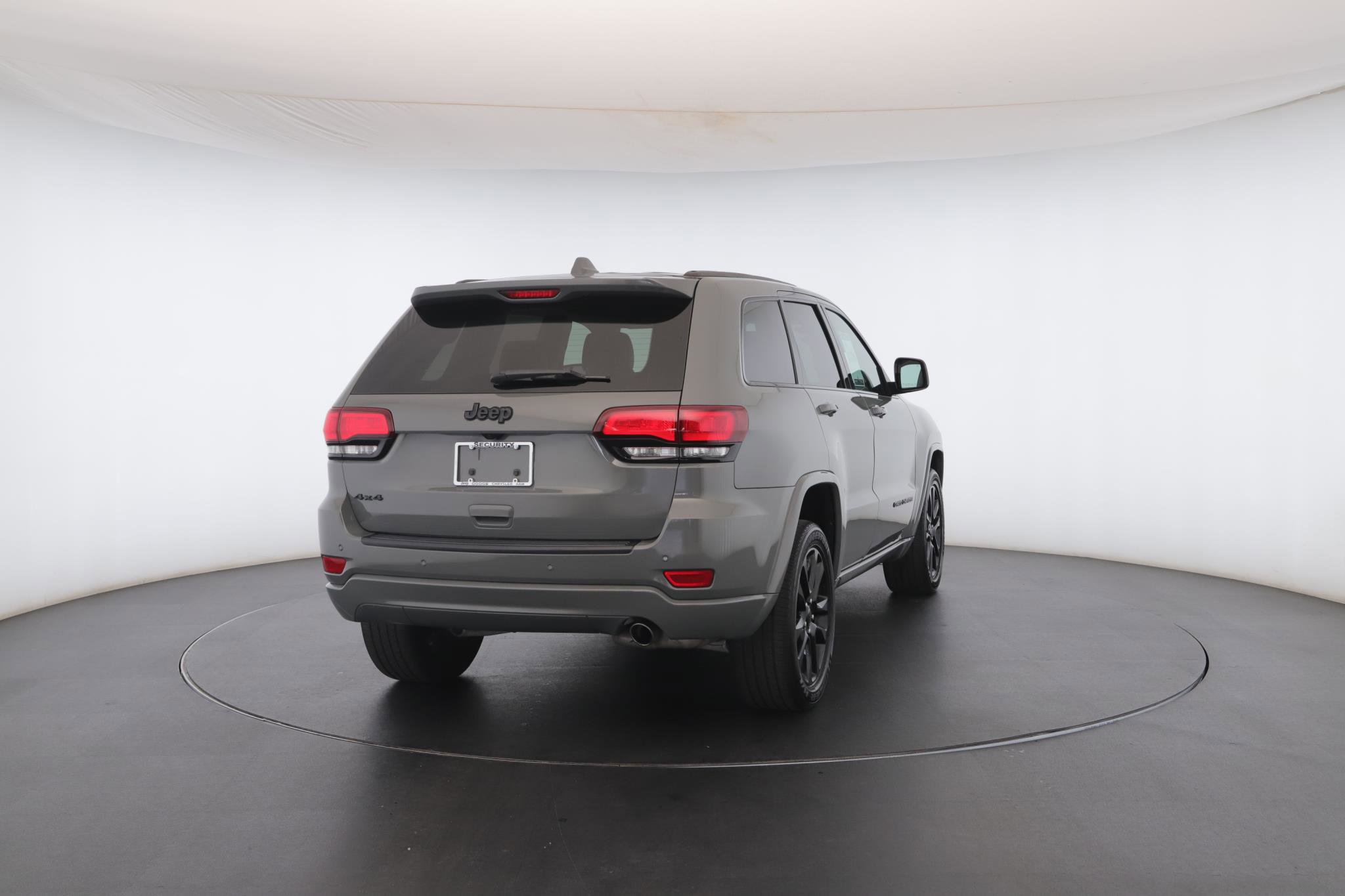 Used 2021 Jeep Grand Cherokee Laredo X image 29