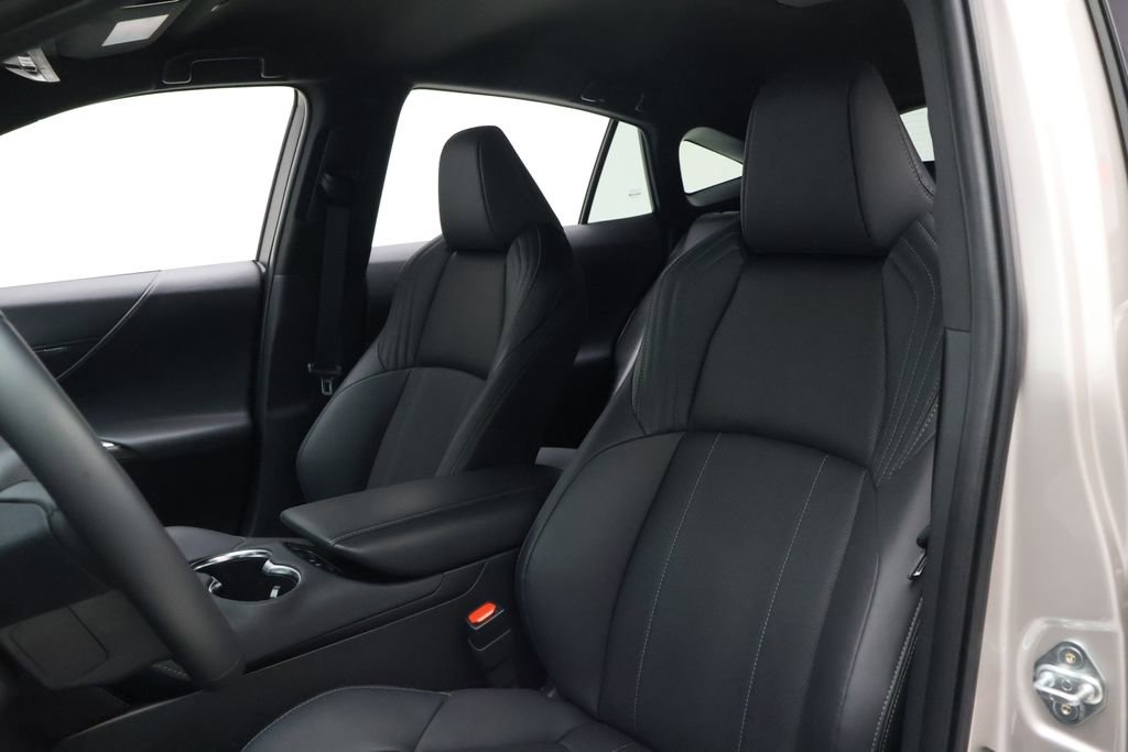 Certified 2024 Toyota Venza Limited image 13