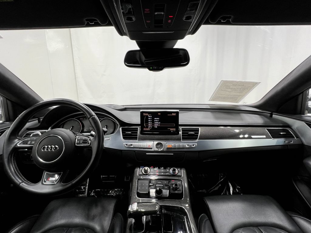 Used 2015 Audi S8 AWD/4WD image 21
