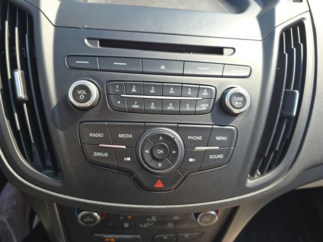 Used 2017 Ford Escape SE w/ SE Cold Weather Package AWD/4WD image 14