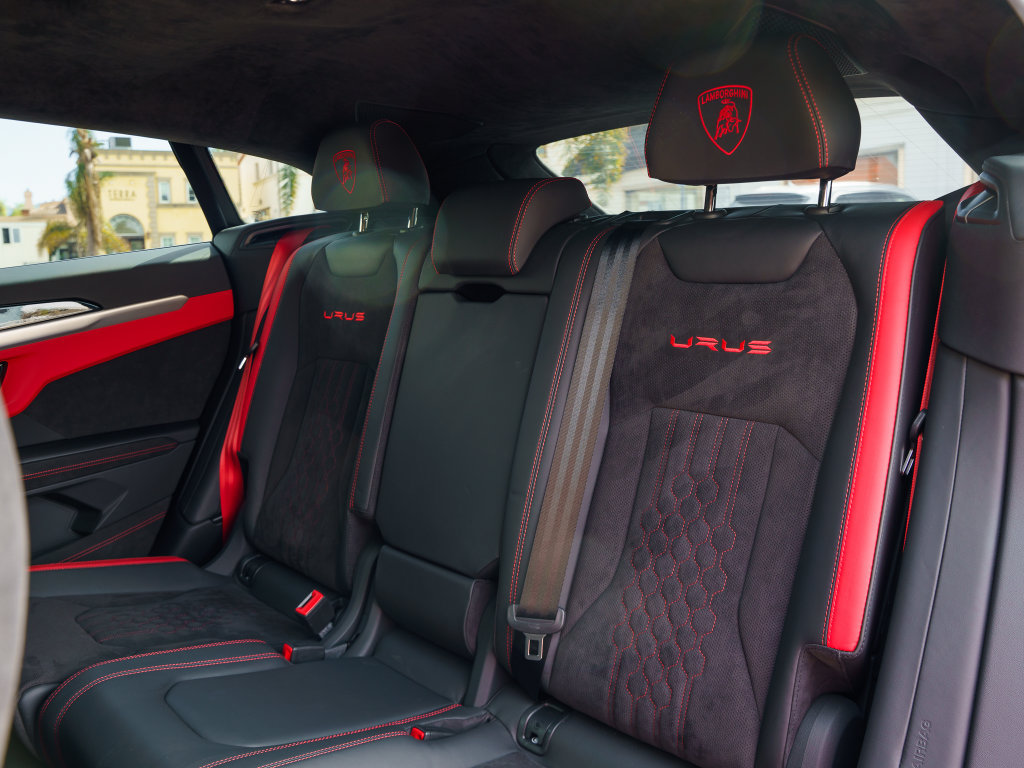 Used 2023 Lamborghini Urus S AWD/4WD image 30