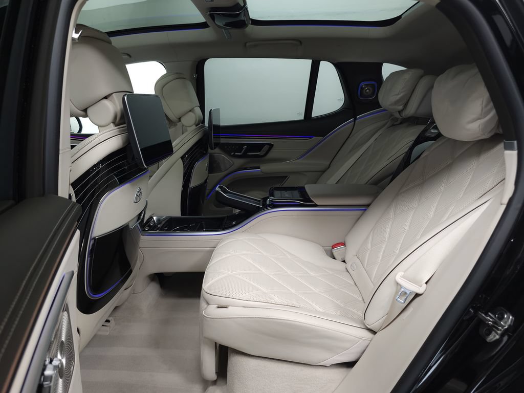 Certified 2024 Mercedes-Benz Maybach EQS 680 4MATIC image 30