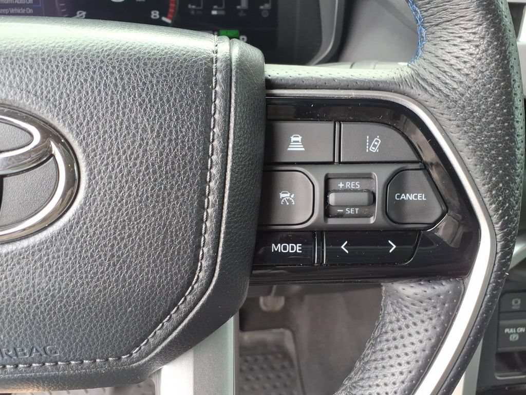 Used 2023 Toyota Tundra Platinum AWD/4WD image 35