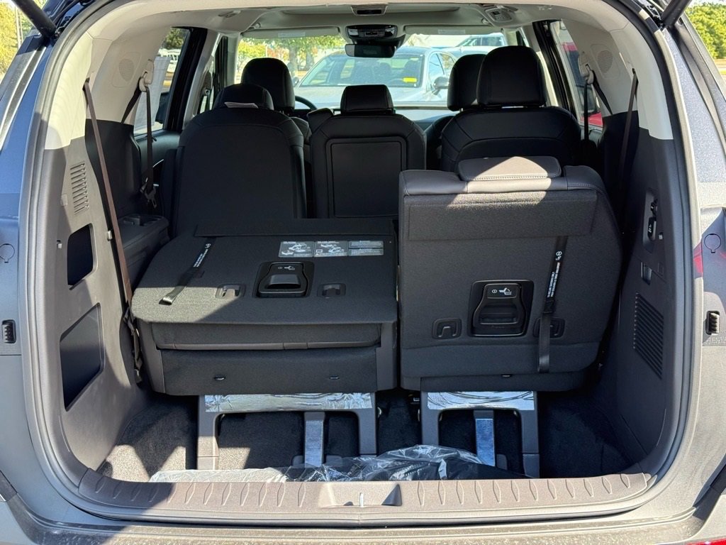 New 2026 Kia Carnival SX image 14