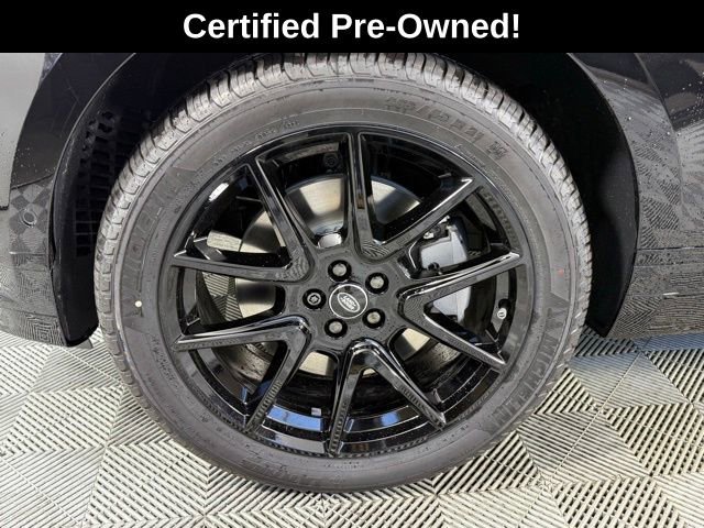 Certified 2026 Land Rover Range Rover Velar Dynamic SE AWD/4WD image 10