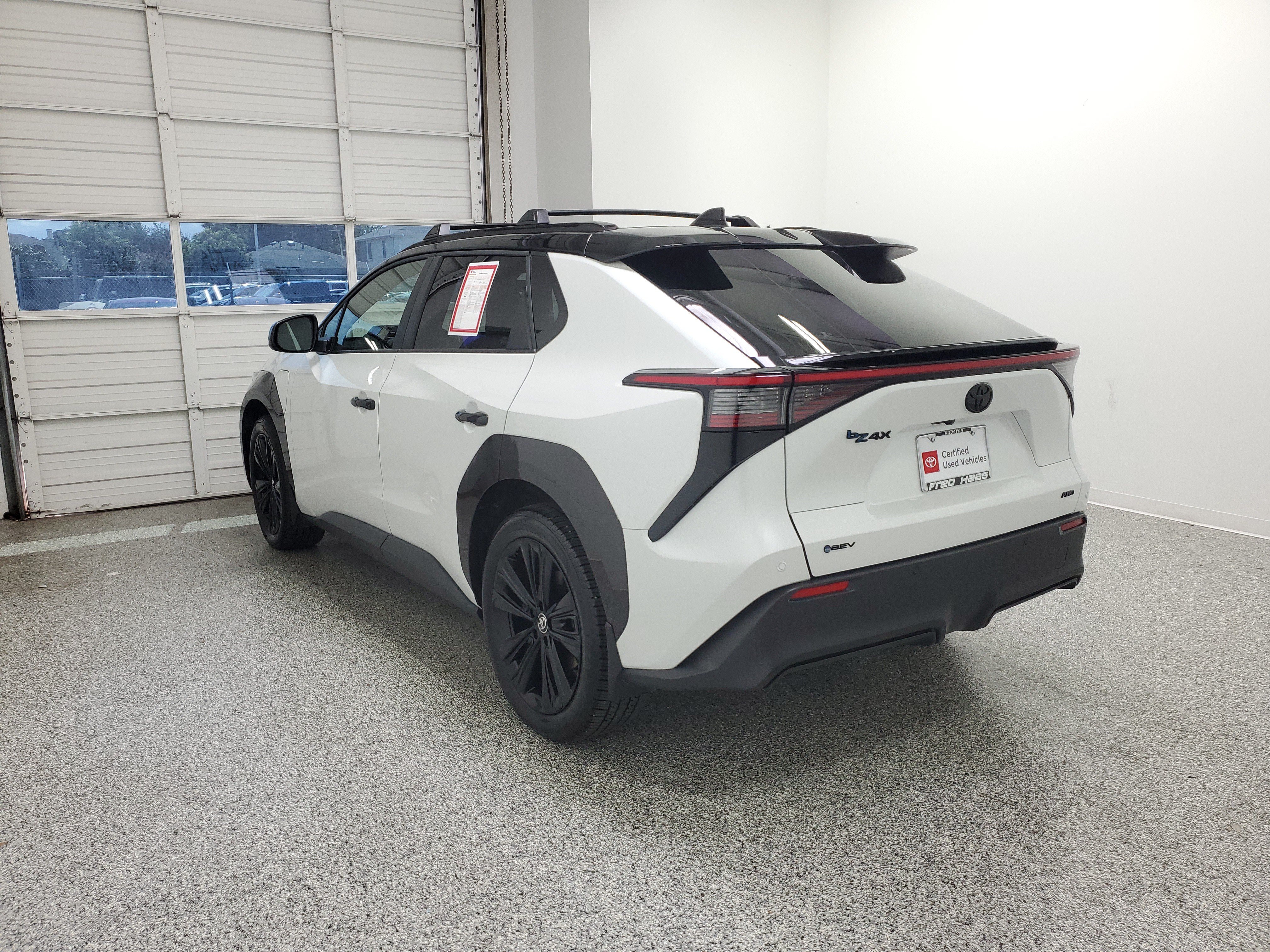 Certified 2025 Toyota bZ4X AWD image 5