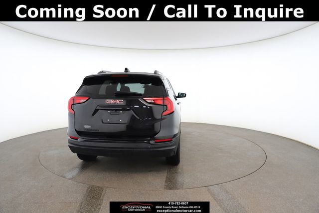 Used 2021 GMC Terrain SLT w/ Elevation Edition image 16