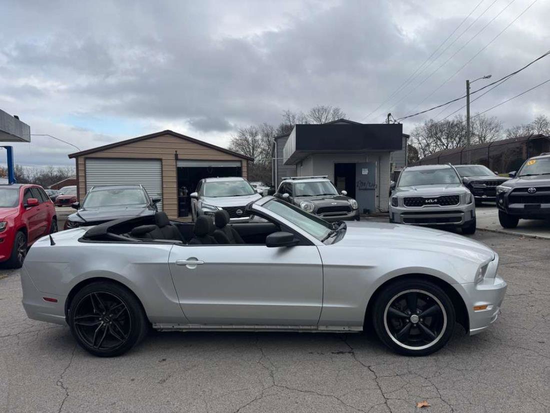 Used 2014 Ford Mustang Convertible w/ Equipment Group 102A image 9