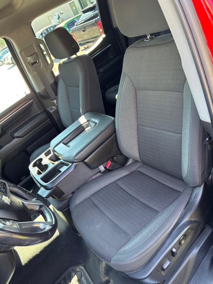 Used 2022 Chevrolet Silverado 1500 LT AWD/4WD image 18