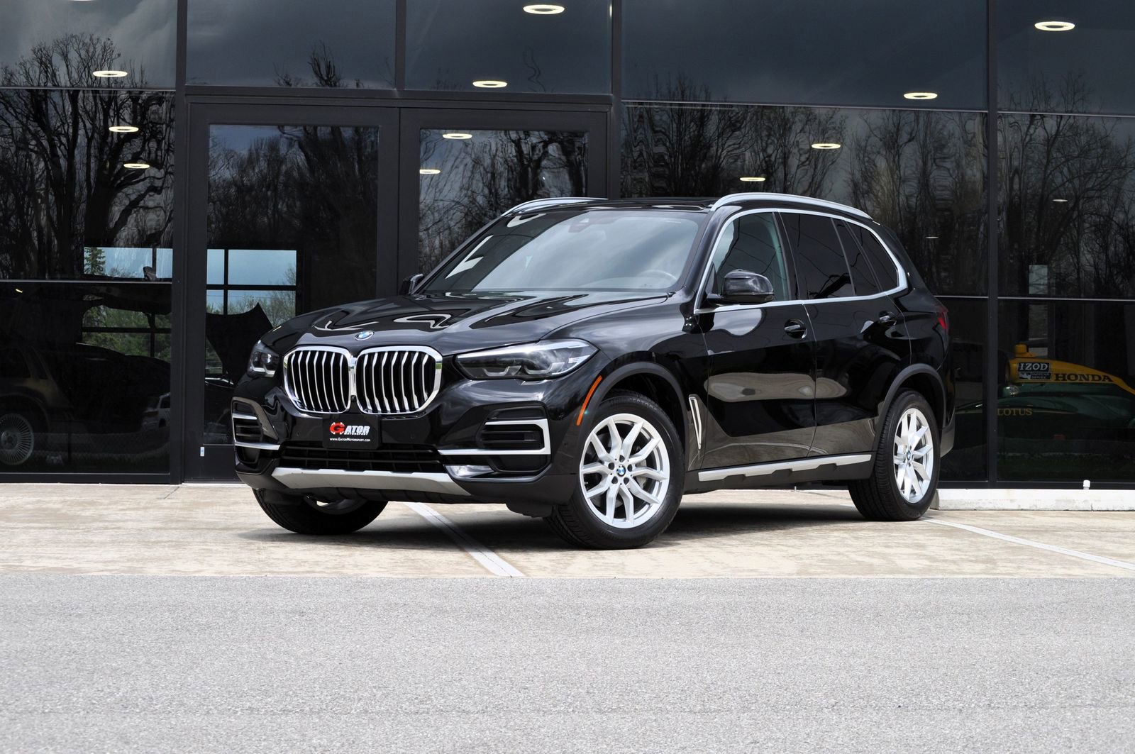 Used 2023 BMW X5 xDrive40i w/ Parking Assistance Package AWD/4WD image 1