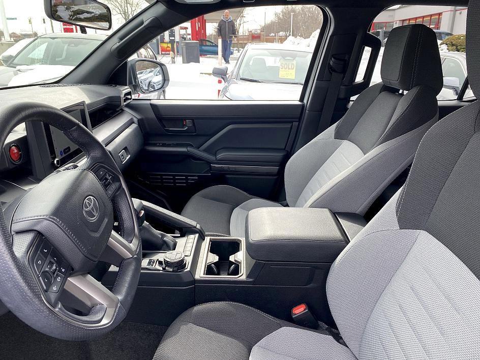 Certified 2025 Toyota 4Runner TRD Off-Road image 11