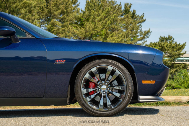 Used 2013 Dodge Challenger SRT8 w/ Harman Kardon Audio Group RWD image 11