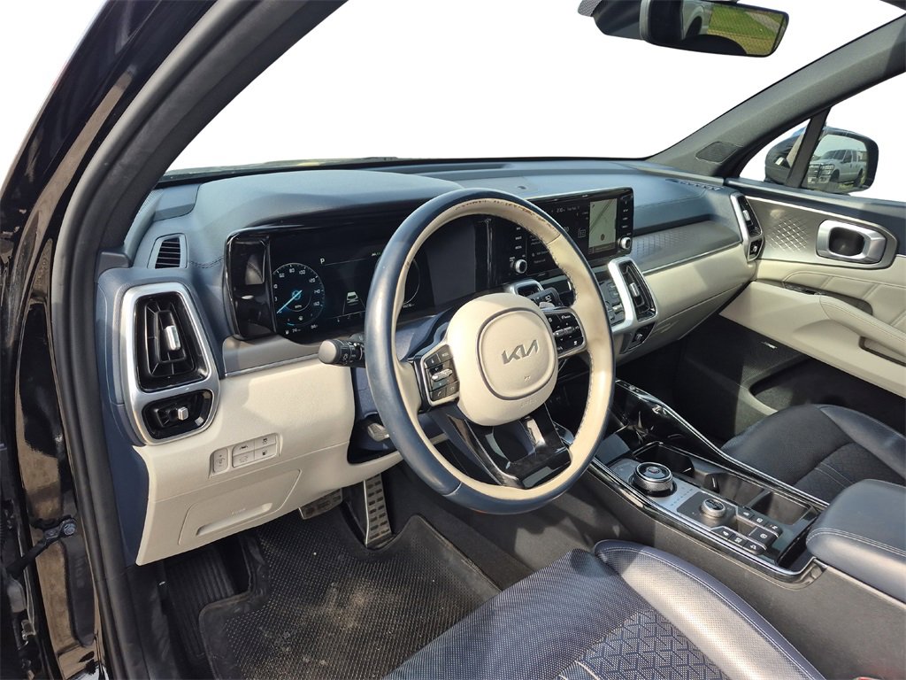 Used 2022 Kia Sorento SX Prestige image 15