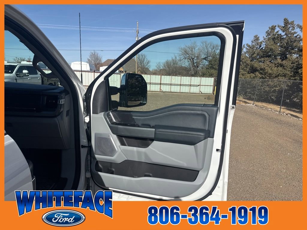 Used 2024 Ford F350 Limited w/ FX4 Off-Road Package image 34