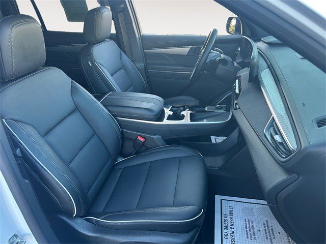 Certified 2025 Buick Enclave Preferred image 14