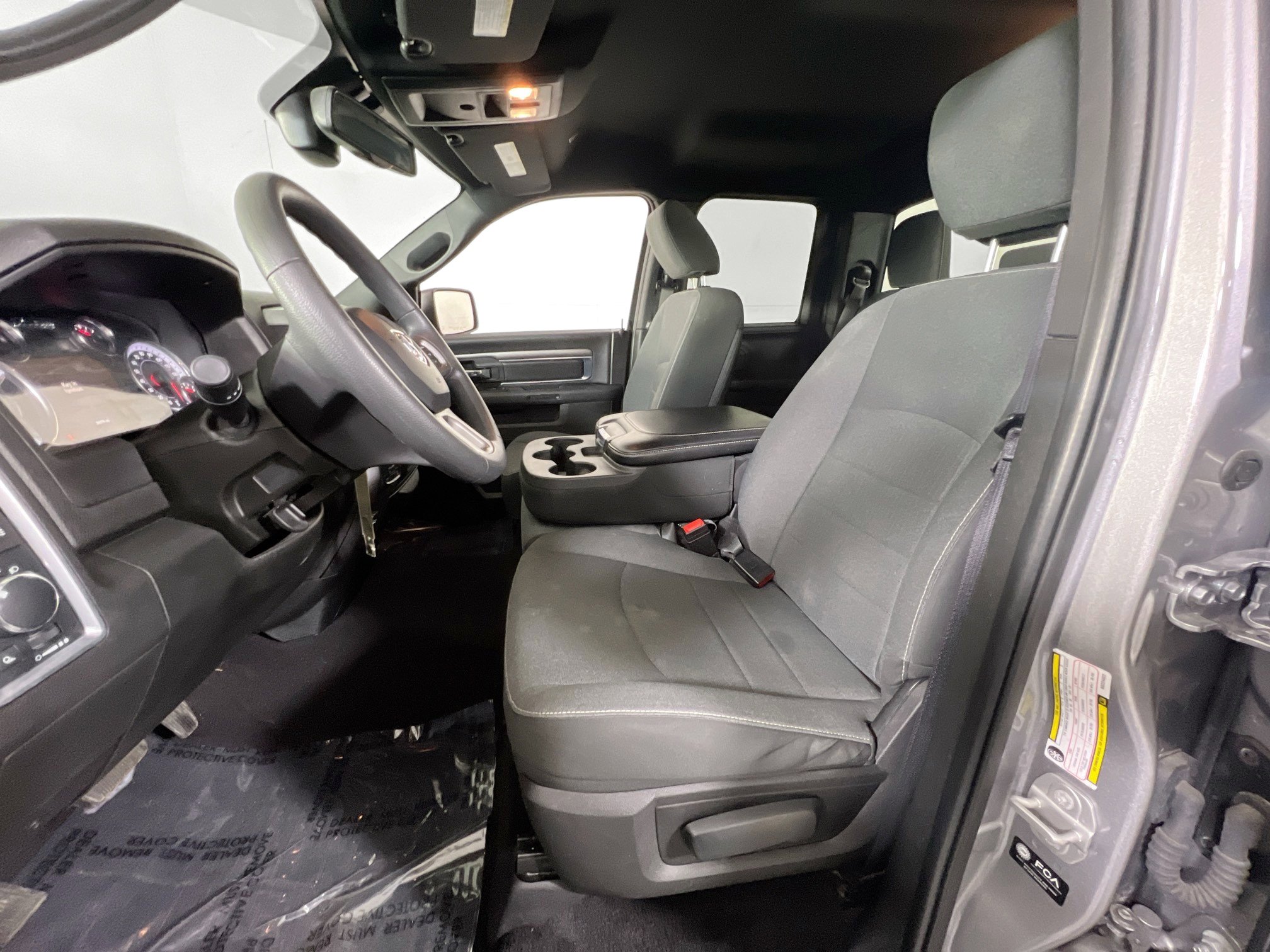 Used 2022 RAM 1500 Classic Warlock w/ Electronics Group AWD/4WD image 19
