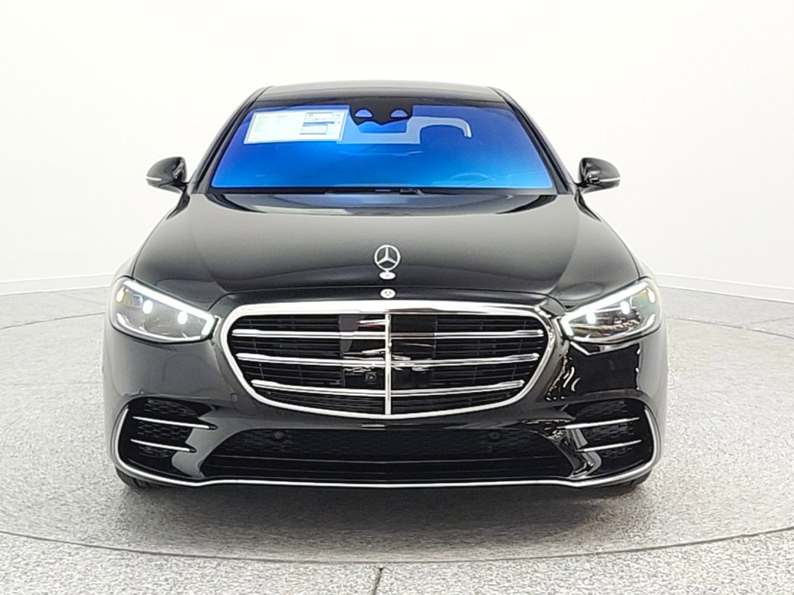 New 2026 Mercedes-Benz S 580 4MATIC Sedan image 2