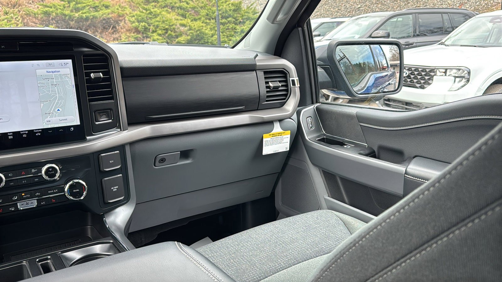 Used 2025 Ford F150 XLT w/ Equipment Group 302A MID image 22